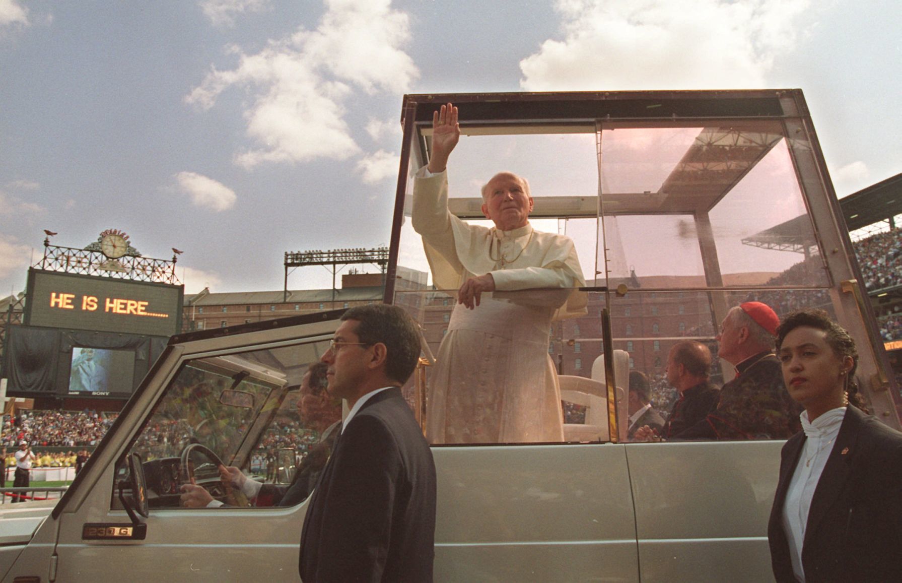 1995: Pope John Paul II in Baltimore
